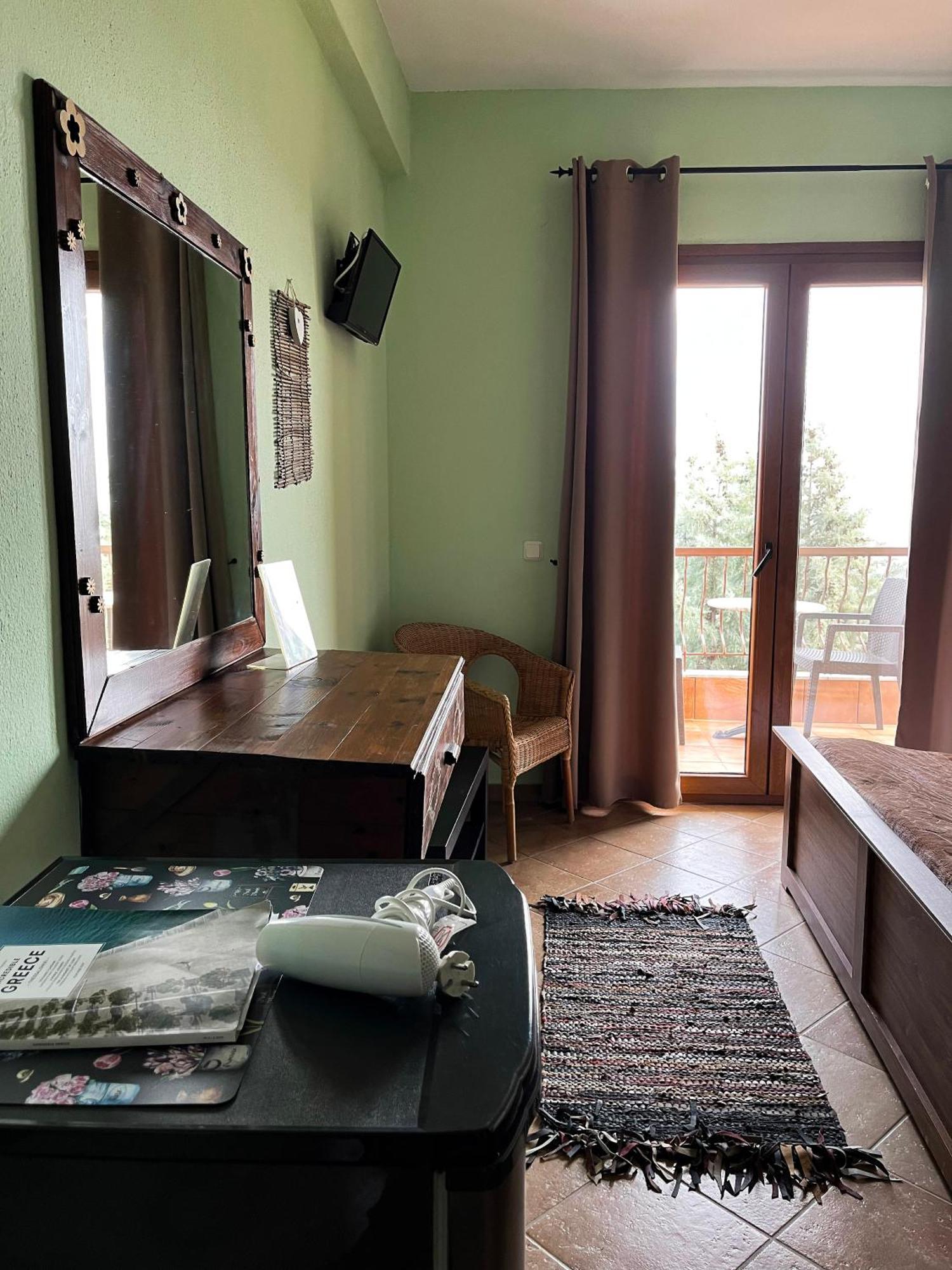 Lithótopos Guesthouse Kerkinitis מראה חיצוני תמונה